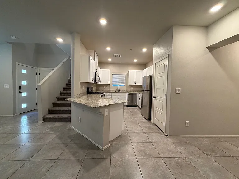 7473 Garnet Moon St — Photo 17