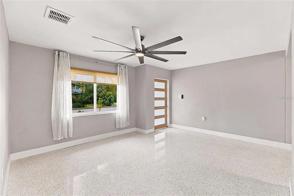 2 bed, 2.0 bath, 800 sqft, $2,450 — Photo 4