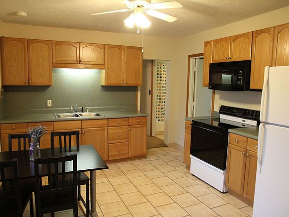 Large updated kitchen