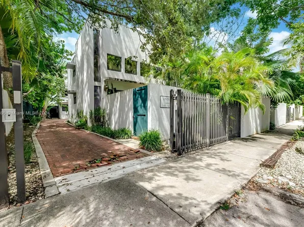 3122 Mary St, Miami, FL 33133
