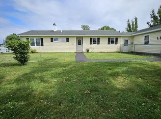 200 Davis Rd, Bangor, ME 04401