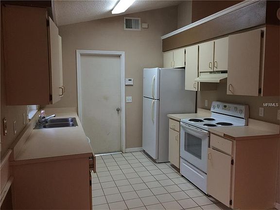 5th image of 1750 Metz Ave