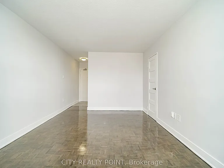 1500 Bathurst St #506 — Photo 6