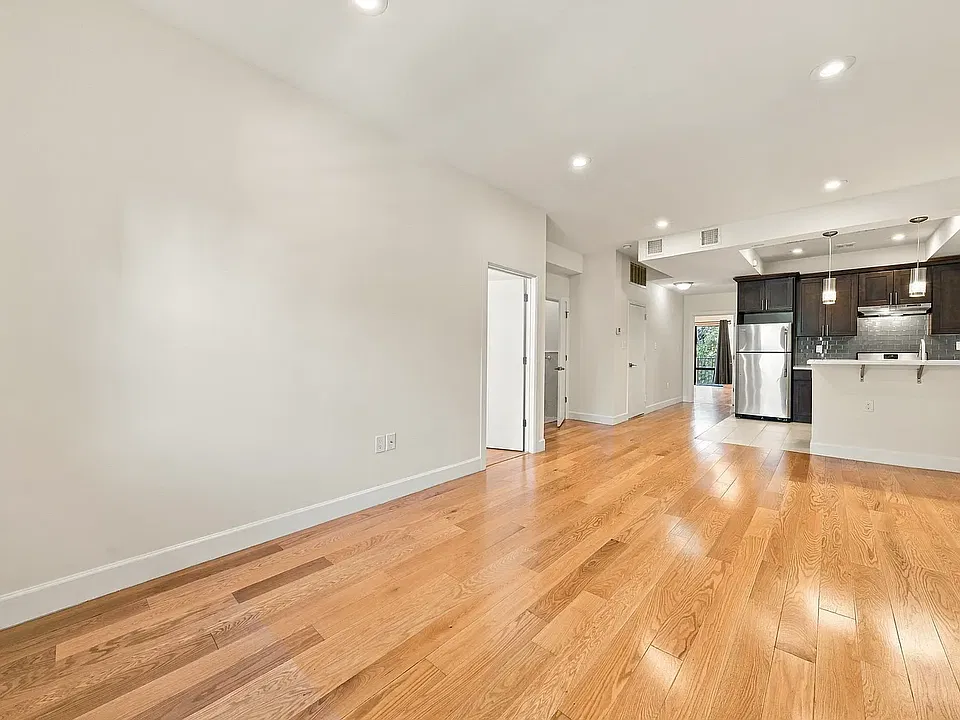 45 N Oxford St #2