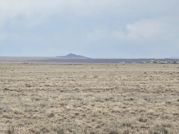 7943 Roulette Ave, Holbrook, AZ 86025