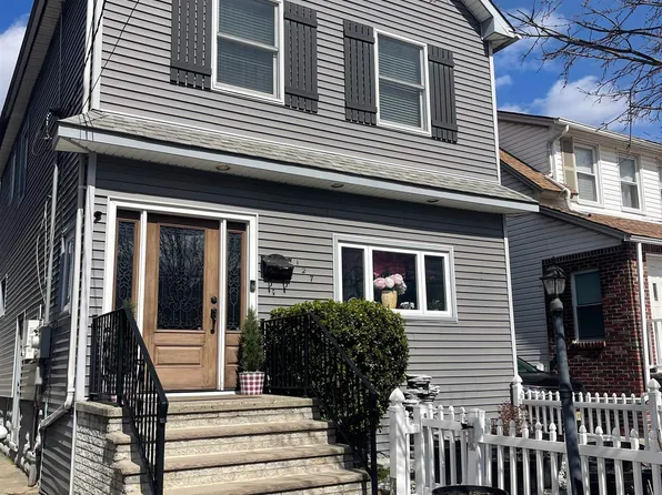 127 W 55th St, Bayonne, NJ 07002