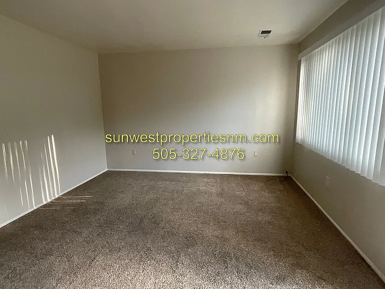 304 N Rio Grande Ave — Photo 3