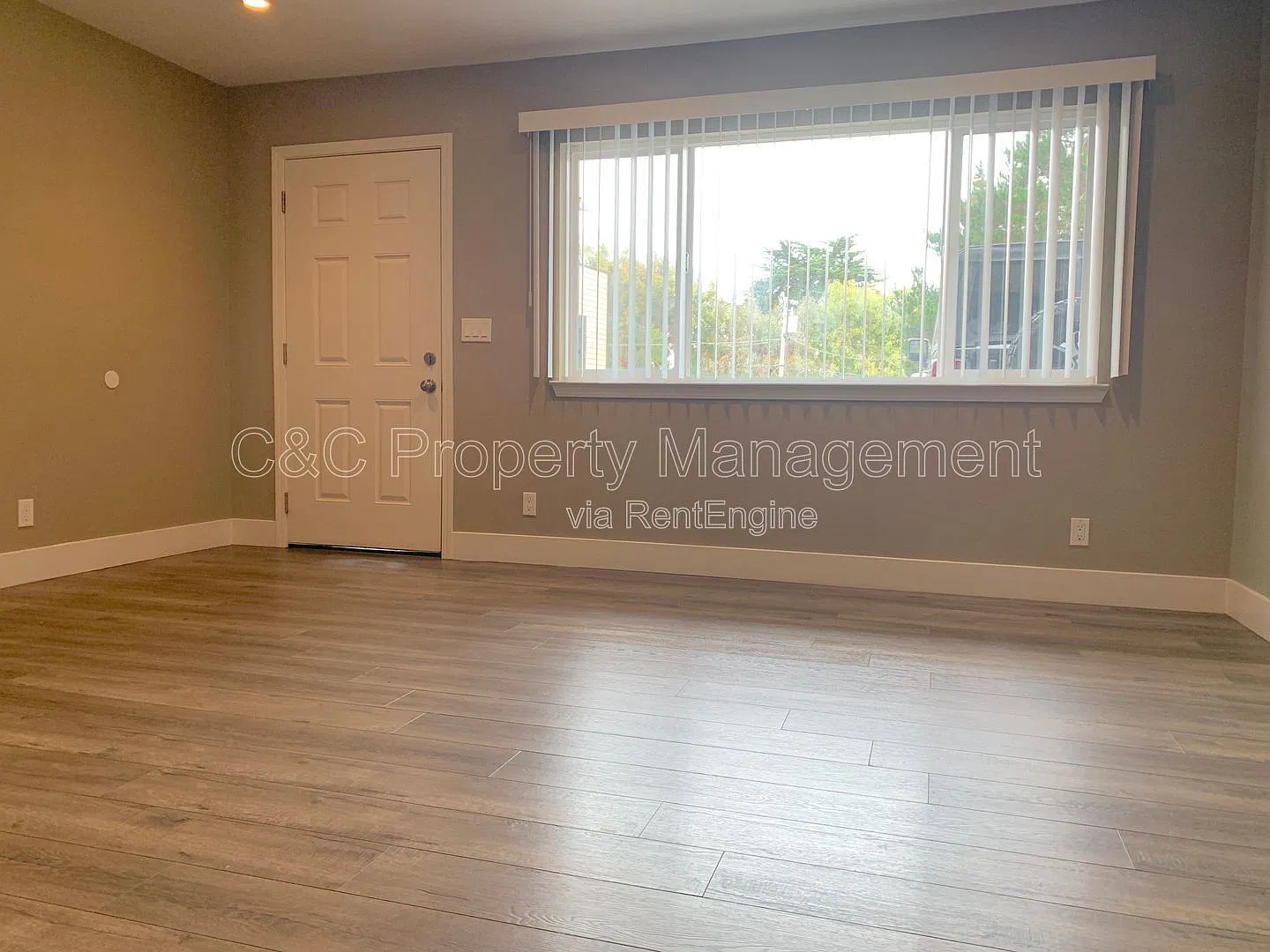 2 bed, 1.0 bath, 700 sqft, $2,295 — Photo 3