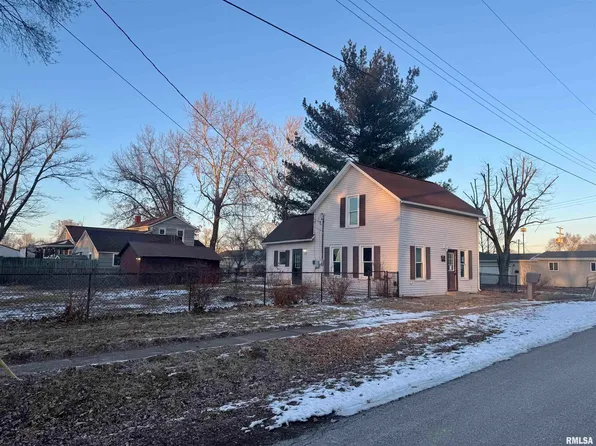 202 W Avenue I, Lewistown, IL 61542