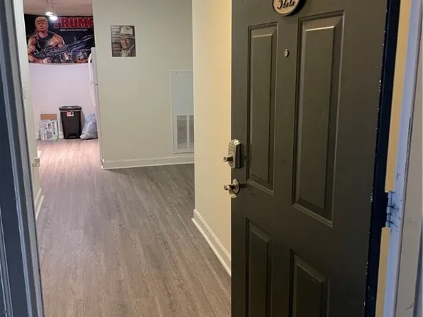 322 Harts Cove Way, Seneca, SC 29678