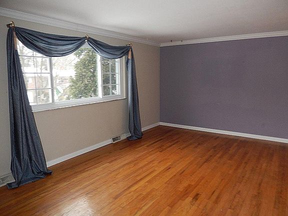 3rd image of 3451 Melodymanor Dr