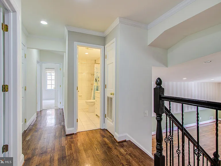 9203 Cedarcrest Dr — Photo 19