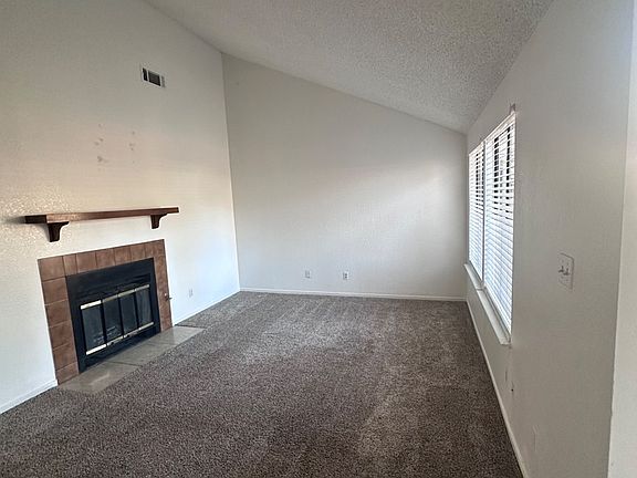 3rd image of 4549 N Glenn Ave APT 102