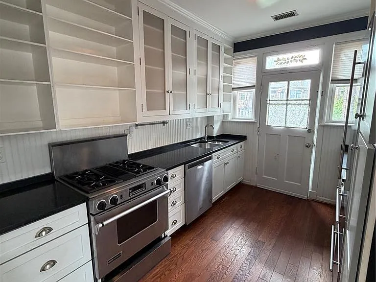 6314 S Rosebury Ave #3W — Photo 6