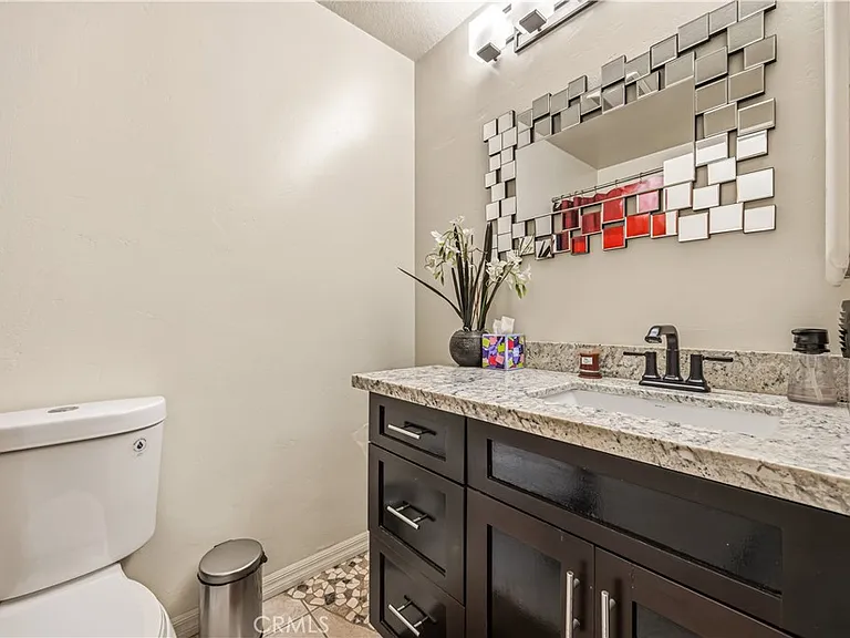 6975 Camino Amero — Photo 20