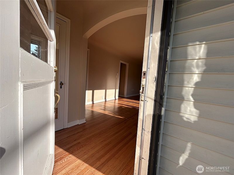 3rd image of 16018 179th Avenue SE