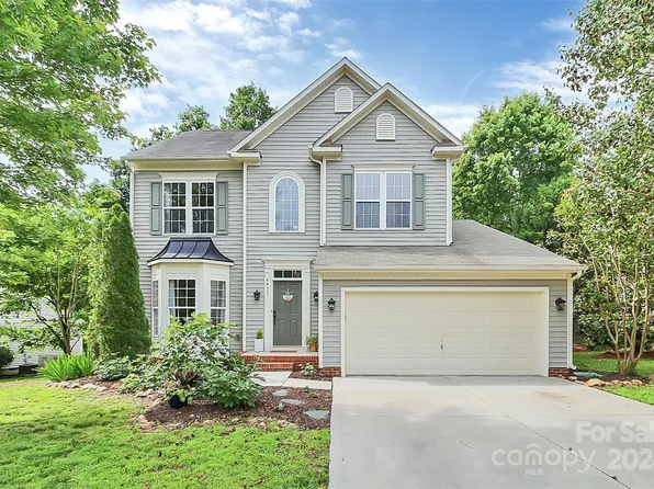 4952 Summerside Dr, Lake Wylie, SC 29710