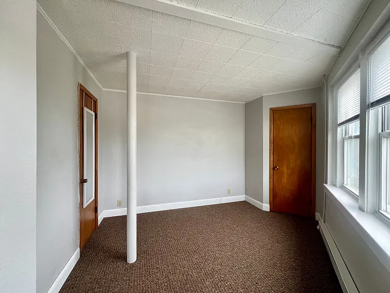 100 Glenwood Ave — Photo 5