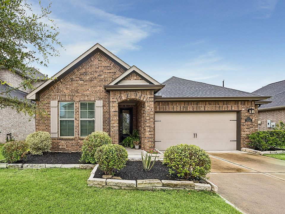 1st image of 31315 Brown Fern Dr