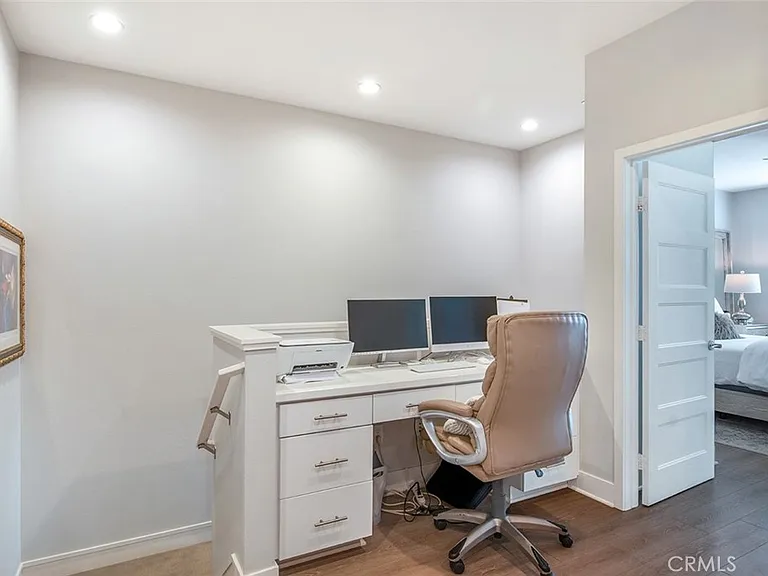 10 Brownstone Way — Photo 18