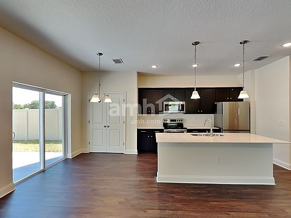 4th image of 6110 Little Bluff Cir