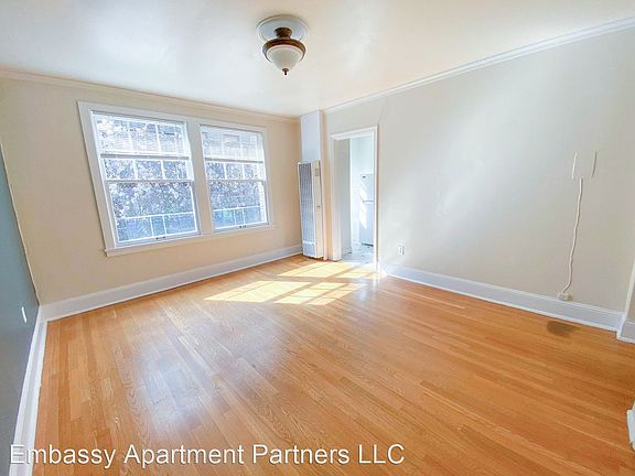 2nd image of 1420 Boren Ave APT 308