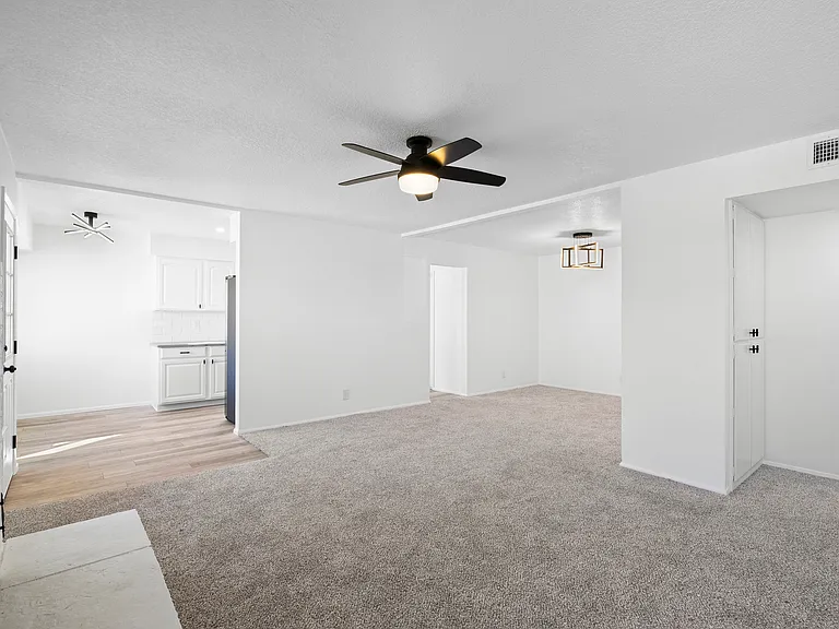 6321 Leslie Pl NE — Photo 14