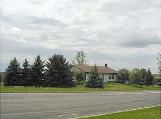 208 Meadow View Rd, Mount Horeb, WI 53572