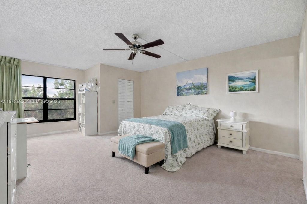 2200 S Cypress Bend Dr APT 406, photo 6