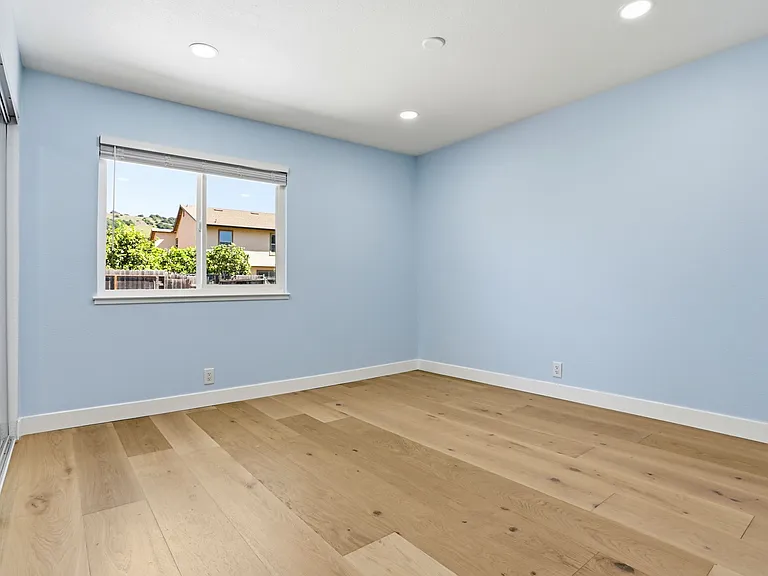 124 Erin Dr — Photo 15