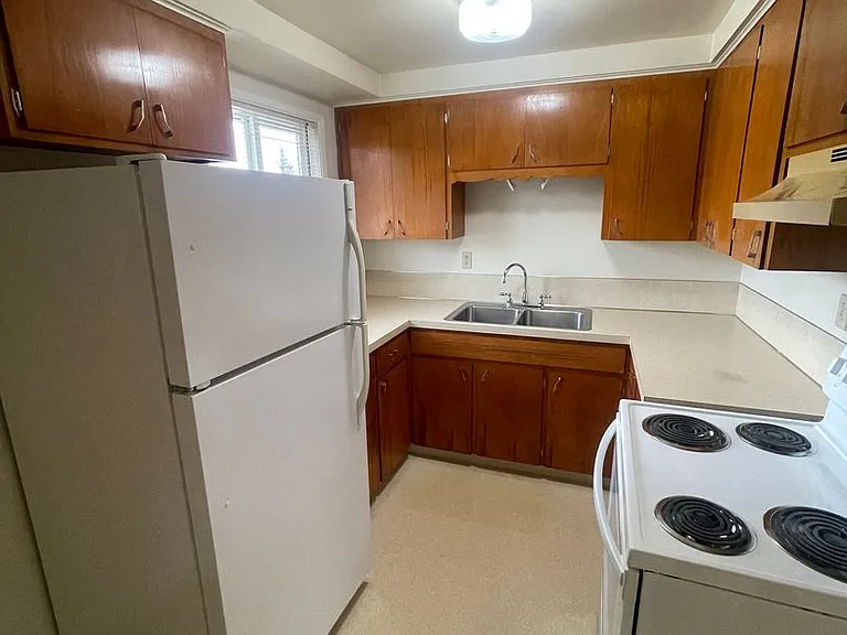 32000 Pineway Rd #14 — Photo 6