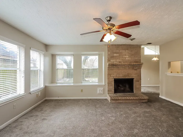 16602 Quiet Trail Dr — Photo 7