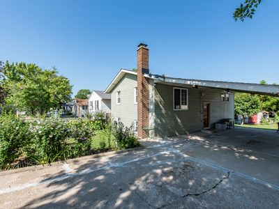 13 N Pioneer Rd, Waukegan, IL, 60085