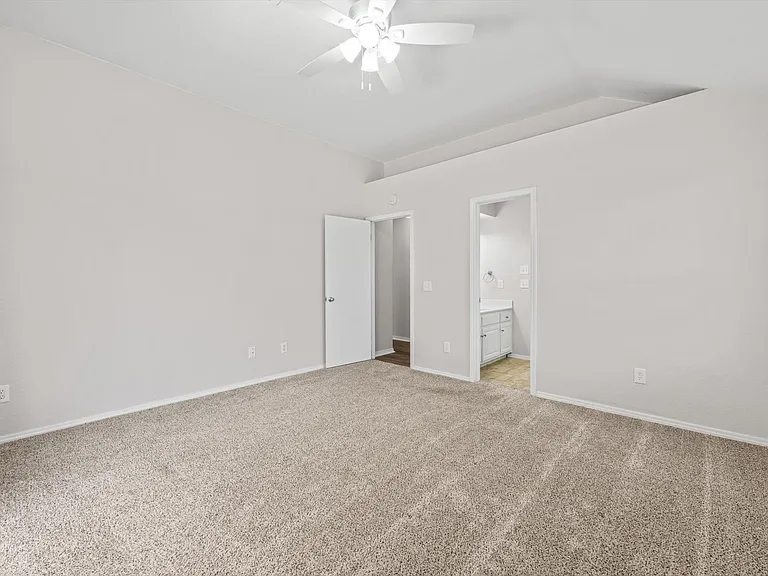7717 Doris Dr — Photo 23