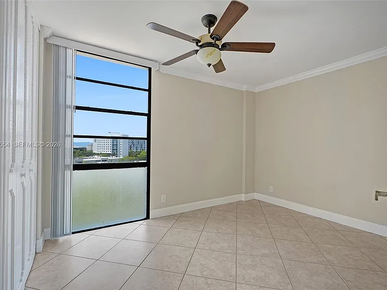 20400 W Country Club Dr #812 — Photo 15