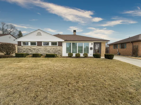 1131 S 3rd Ave, Des Plaines, IL 60016