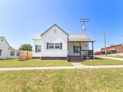 101 W Library St, Huntsville, MO, 65259