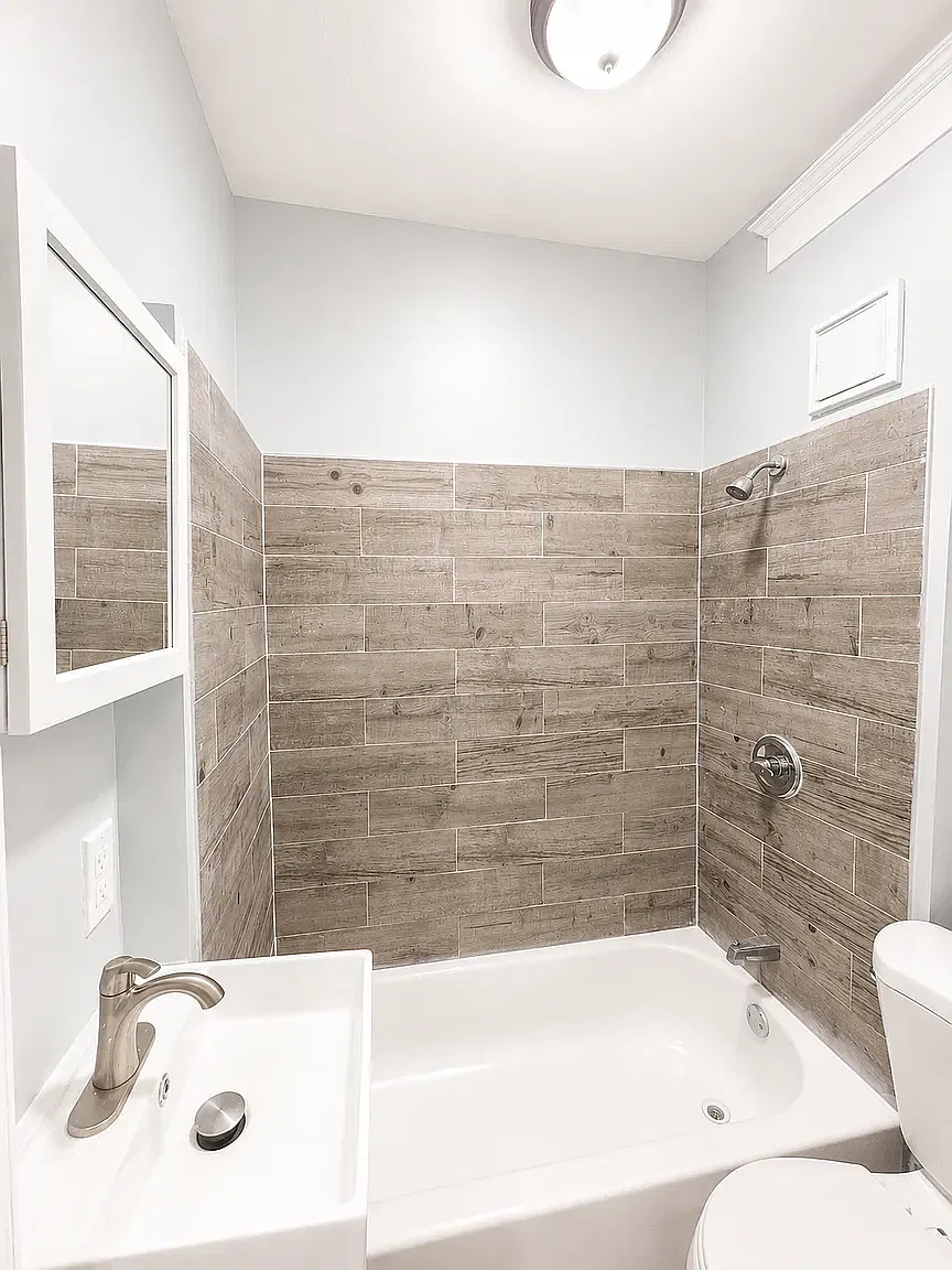 3 bed, 800 sqft, $2,050 — Photo 4