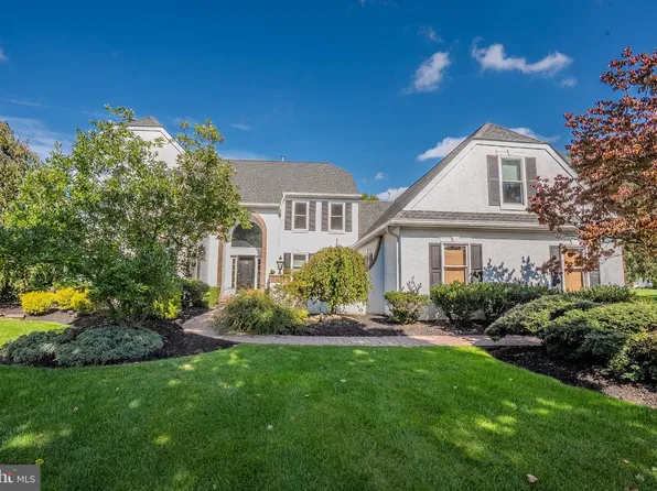 7 Bunting Ct, Cranbury, NJ 08512