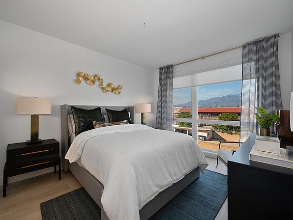 5th image of 5570 Rosemead Blvd #206