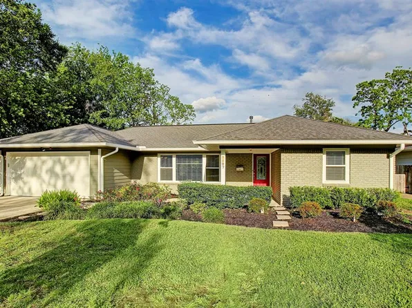 8807 Linkmeadow Ln, Houston, TX 77025