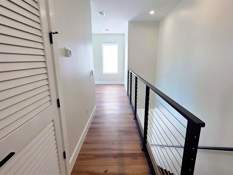 1156 Cocoanut Ave — Photo 48