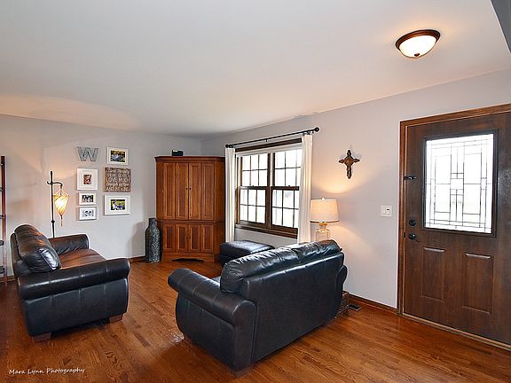 4th image of 899 Westfield Crse