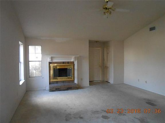 5th image of 4668 Feathercrest Dr