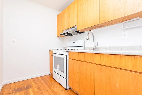 Rented by The InHouse Group | media 2