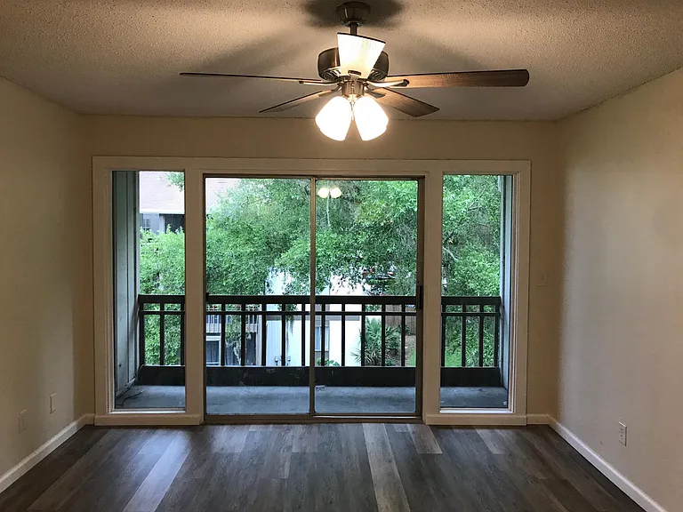 6519 W Newberry Rd #1016 — Photo 3