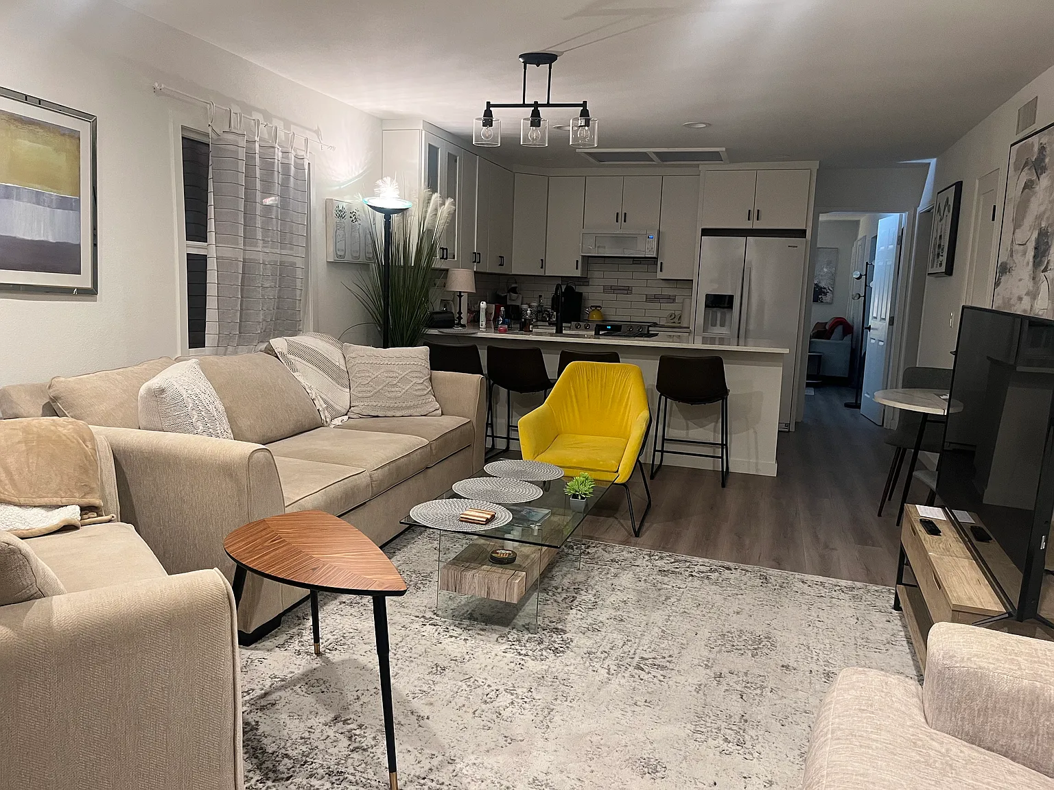Glenbridge Cir, Westlake Village — Photo 1
