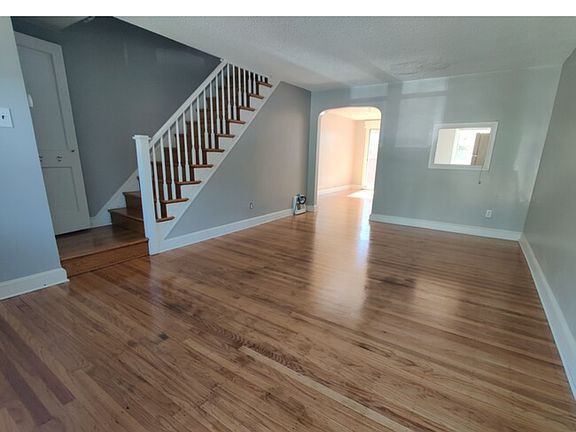 2nd image of 1024 Beech Ave