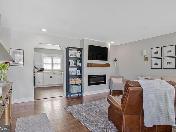 4th image of 223 Allwood Dr