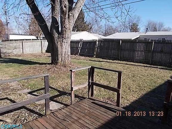 2nd image of 1450 Crestwood Ave